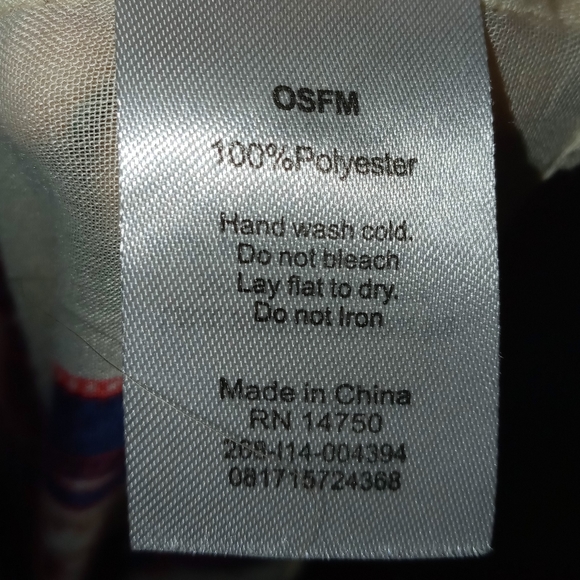 Patterned Infinity Scarf - Picture 6 of 7